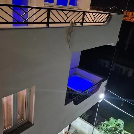 Villa White Luxury *