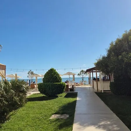 Villa White Luxury Durres