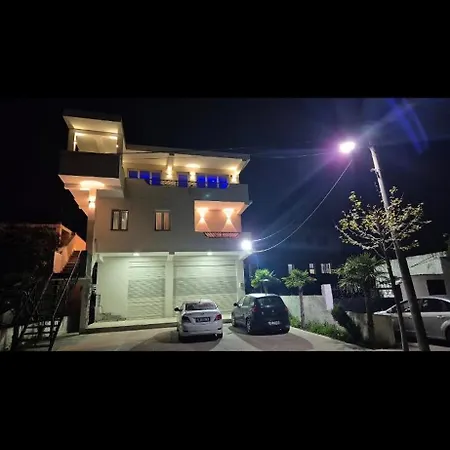 White Luxury &hot Tab